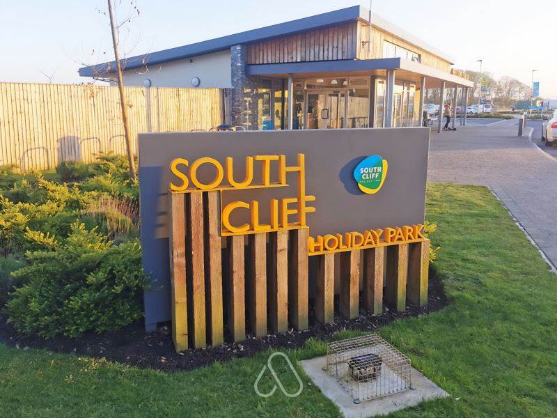 South cliff deals caravan park